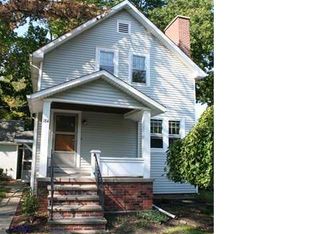 184 California Dr, Williamsville, NY 14221