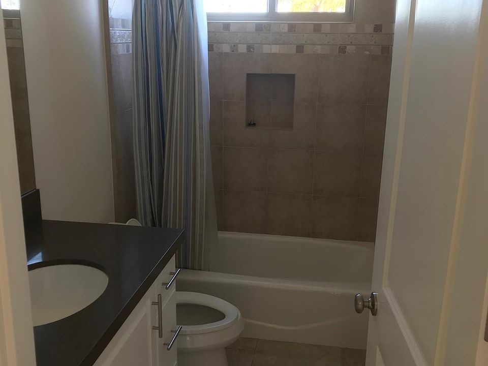1st image of 224 Knox St #B