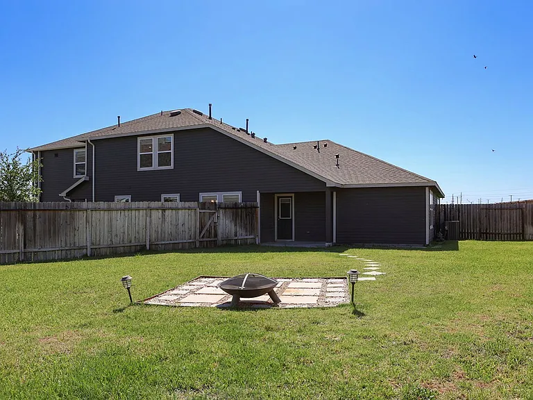 20551 Prairie Cypress Dr — Photo 27