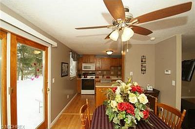 3rd image of 1072 Gentry Dr