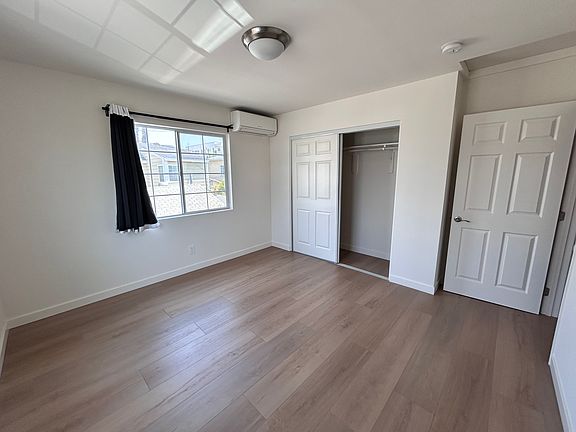 5th image of 10944 Regent St #1