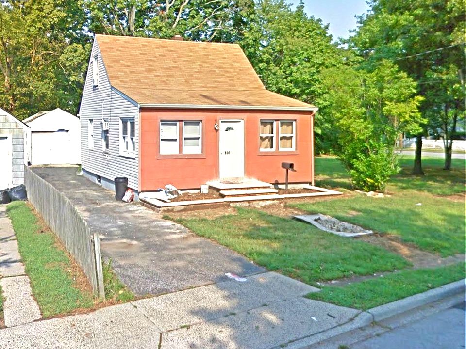 1st image of 800 Nostrand Ave