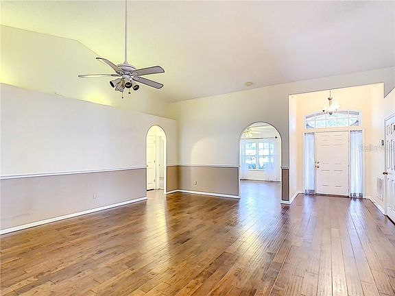 4th image of 14835 Spruce Pine Ln