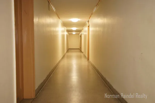 Rented by Norman Raindel, LREB | media 22