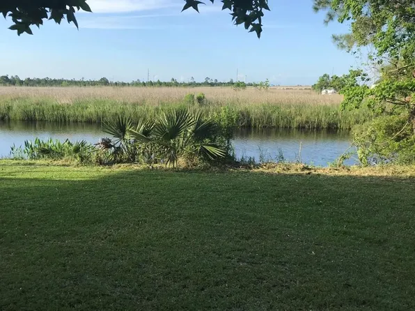 Nhn Northshore Dr, Bay Saint Louis, MS 39520