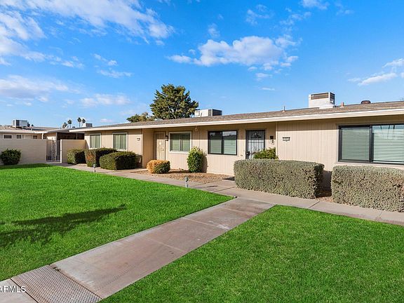 2nd image of 10924 W SANTA FE Drive
