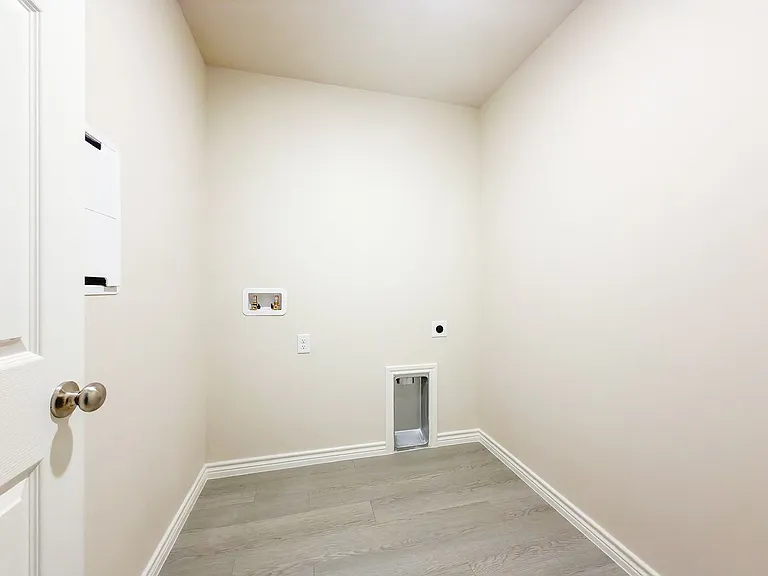 1341 Bajada St — Photo 20