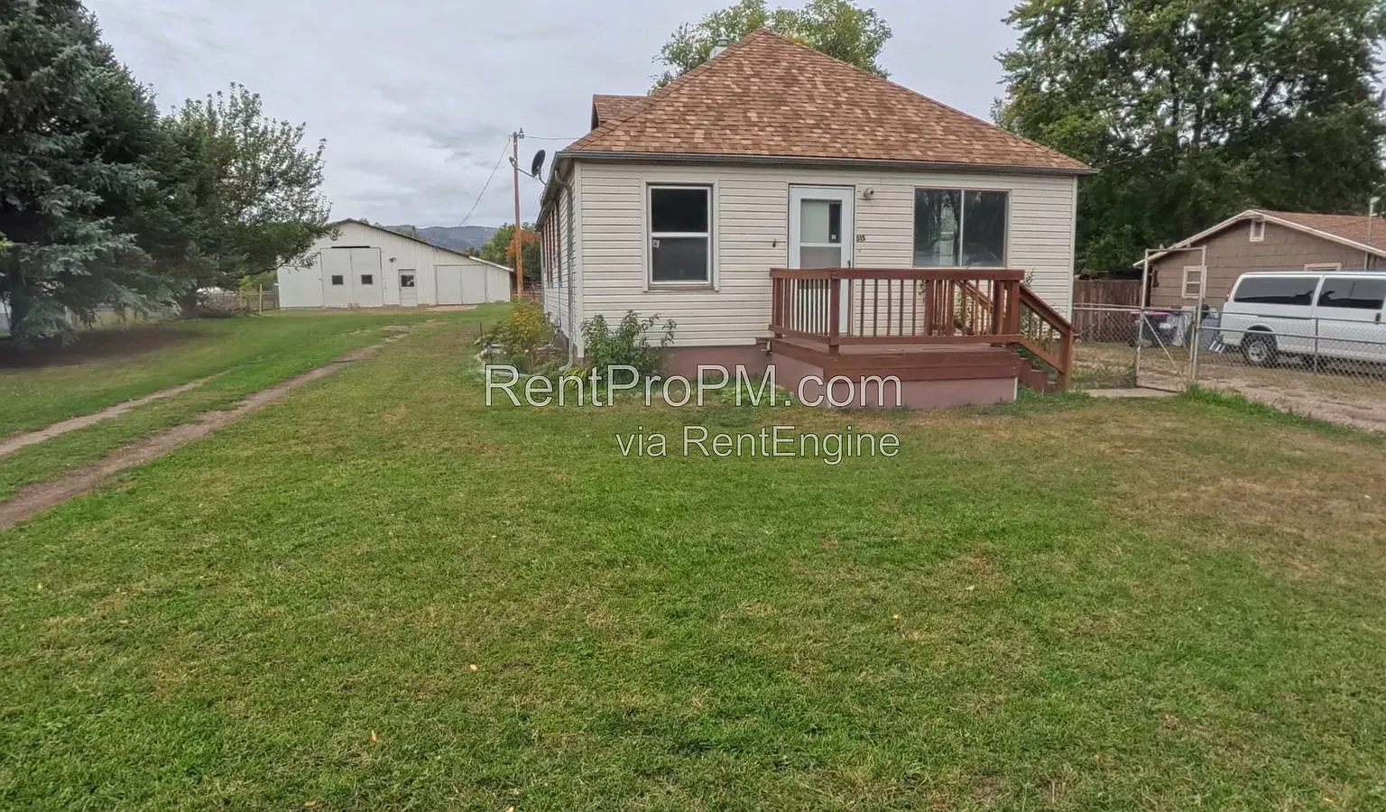 3 bed, 1.0 bath, $2,300 — Photo 2