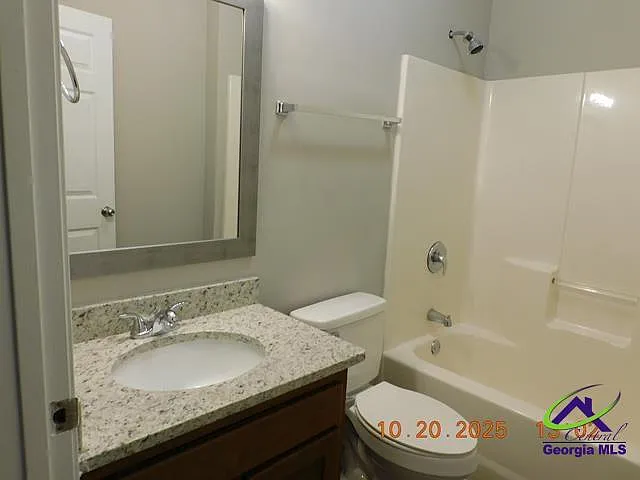 500 Club Villa Ct #2 — Photo 7