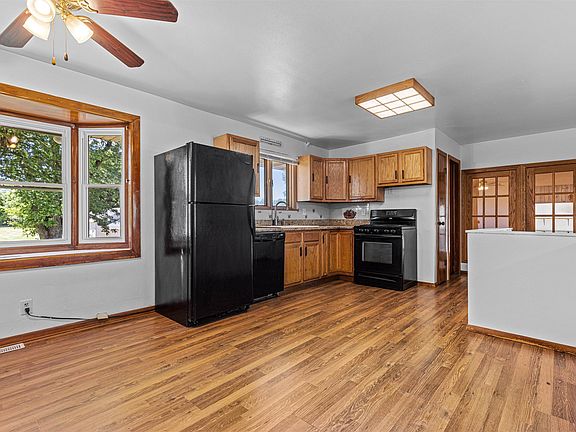 5th image of 10824 Miller Ln