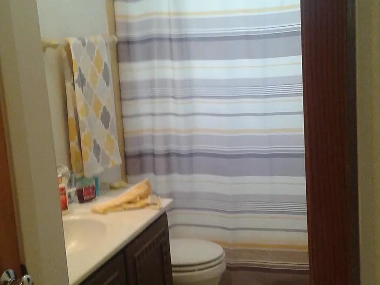 237 W Slade St #1 — Photo 10