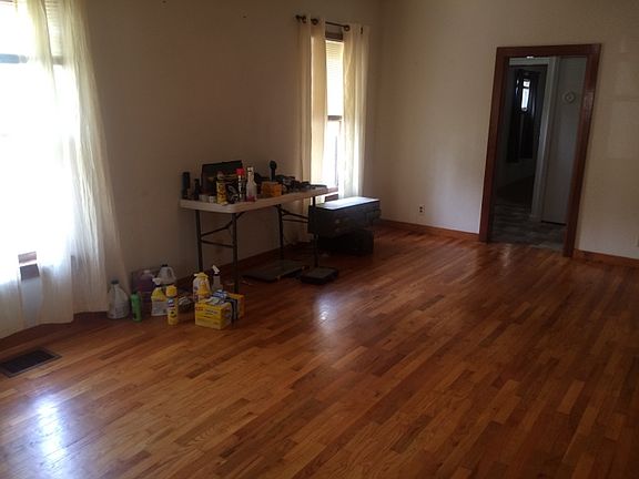 4th image of 313 Texas Ave