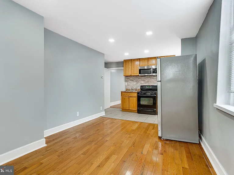 1528 Church St #1F — Photo 3