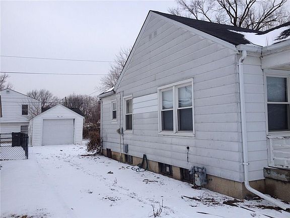 2nd image of 1432 N Wallace Ave
