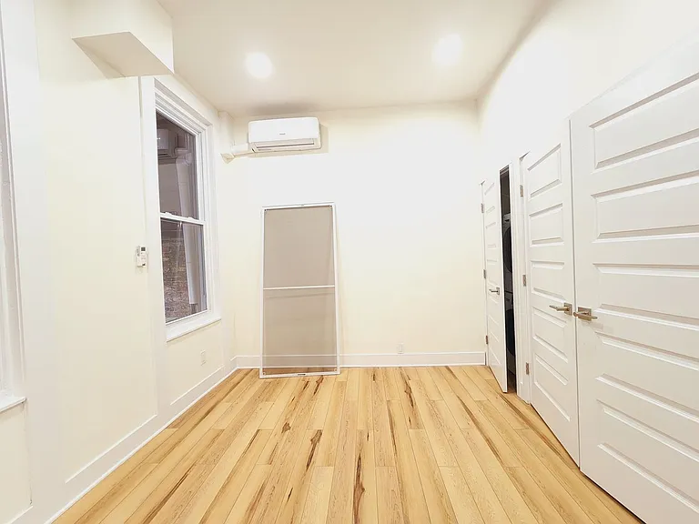 540 N 19th St #1 — Photo 3