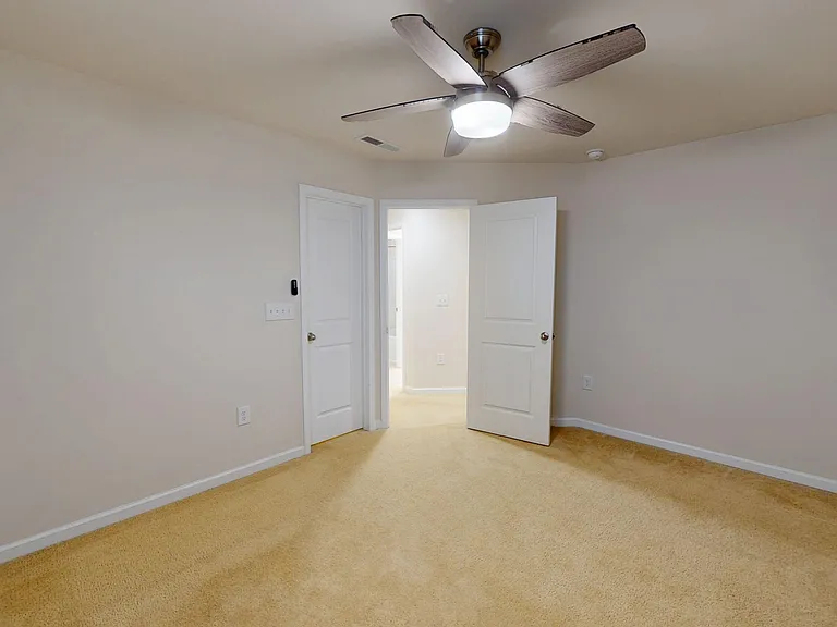 248 Begen St — Photo 42