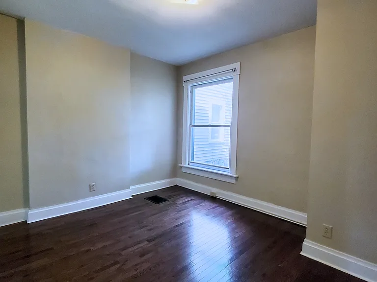1490 Michigan Ave — Photo 12