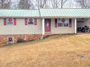 3410 Hickerson Ave, Tuscumbia, AL 35674
