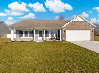 2042 Heron Dr, Seymour, IN 47274