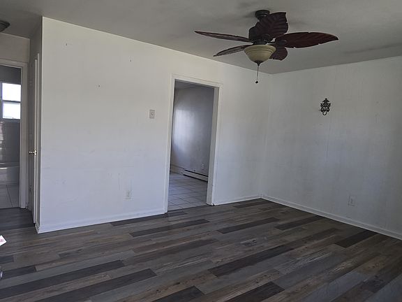 2nd image of 1207 Cypress Ave #B