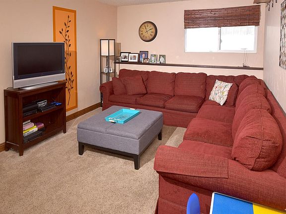 3rd image of 831 W Beaver Creek Blvd #7