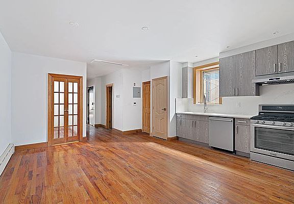 2nd image of 680 Franklin Ave #4