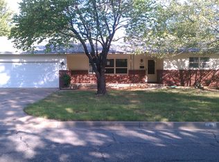 916 S Doreen St, Wichita, KS 67207