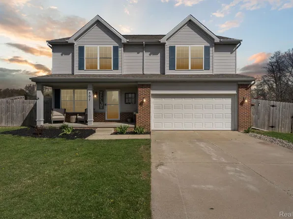 507 Tania Trl, Linden, MI 48451