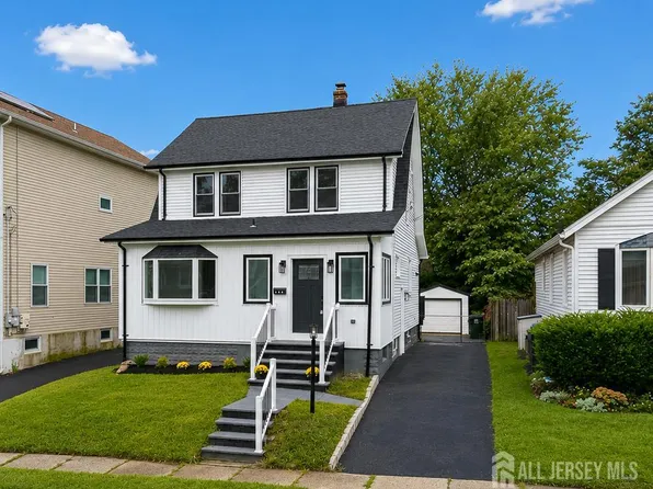 137 Cooper Ave, Iselin, NJ 08830