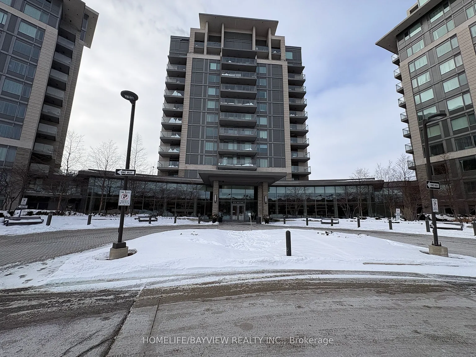 233 S Park Rd #607 photo 1