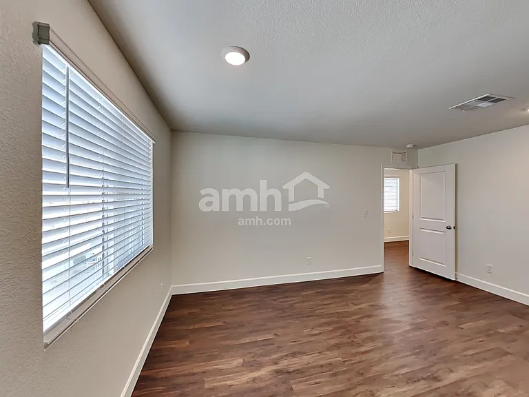 567 Lotus Land Ave — Photo 13