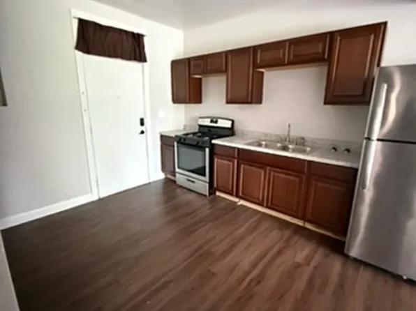 3009 W 19th St APT 1N, Chicago, IL 60623