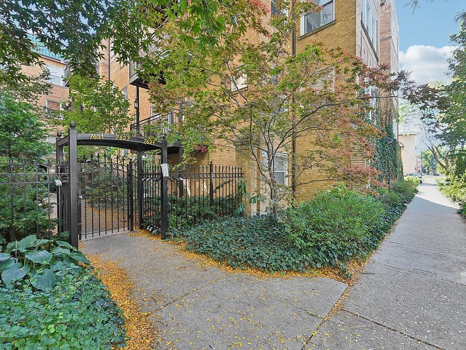 1st image of 7621 N Greenview Ave APT 1A