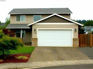 178 SW Namitz Ct, Dundee, OR 97115