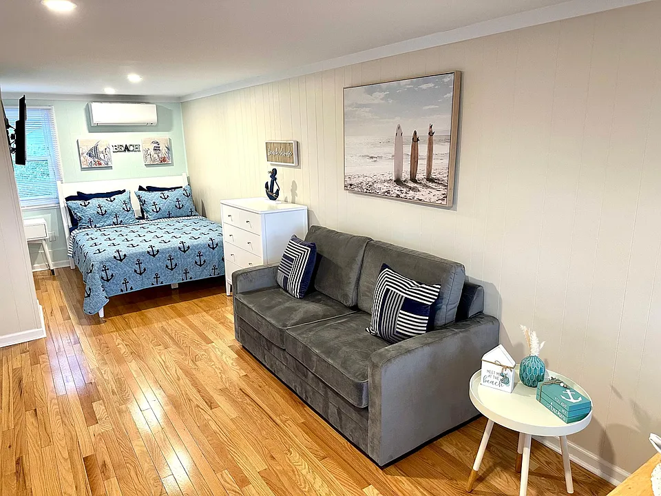 78 E Grand Ave #204