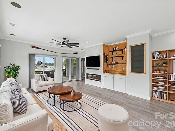 2nd image of 18726 Nautical Dr APT 104