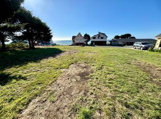 174 Sea View Rd, Whitethorn, CA 95589