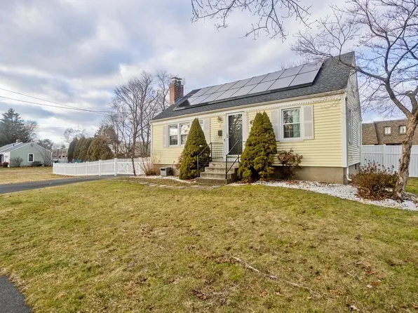 73 Edward St, Agawam, MA 01001