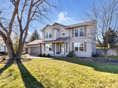 8275 Vista Royale Ln NE, Rockford, MI, 49341