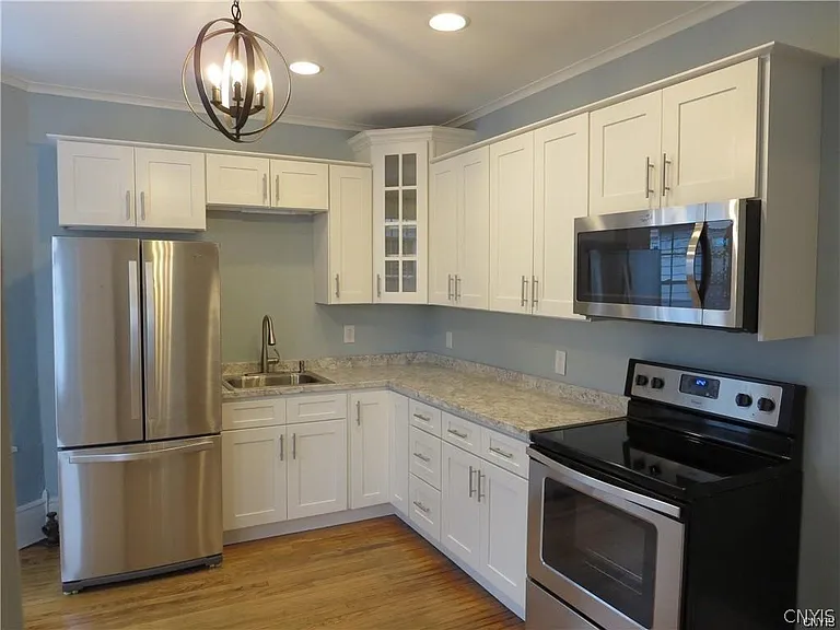 1801 James St #2 — Photo 9