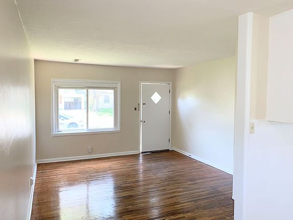 3rd image of 1720 E 2nd Ave