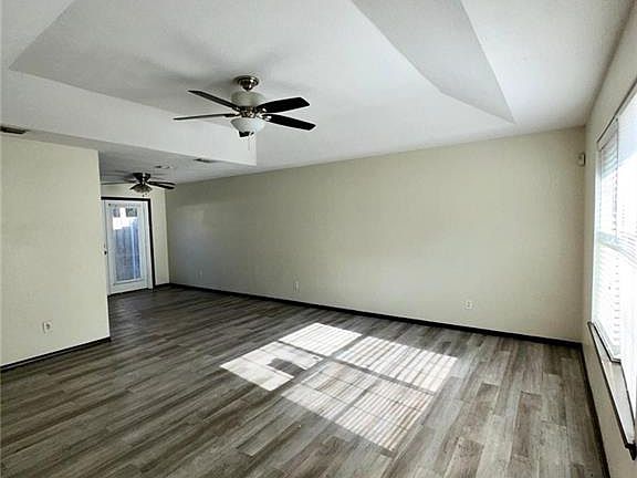 5th image of 701 Mynah Ave #2