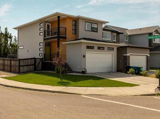 648 N Aquitania Blvd W, Lethbridge, AB T1J 5N4