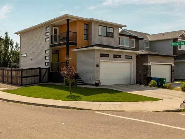 648 N Aquitania Blvd W, Lethbridge, AB T1J 5N4