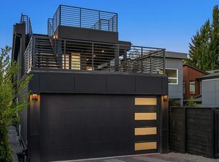 421 14th Ave W, Kirkland, WA 98033