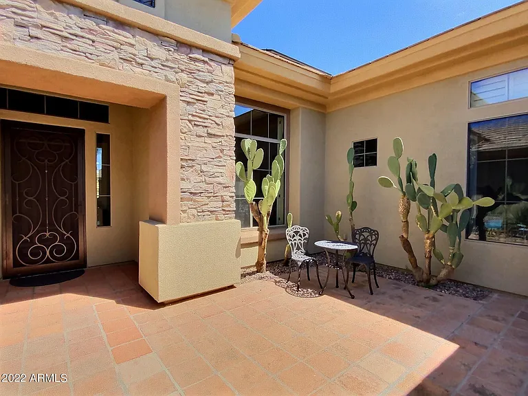 1946 W Eastman Ct — Photo 9