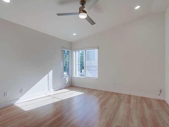 4th image of 11655-8 Compass Point Dr N