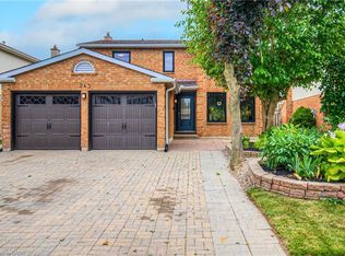 243 Highview Dr, Kitchener, ON N2N 2K6