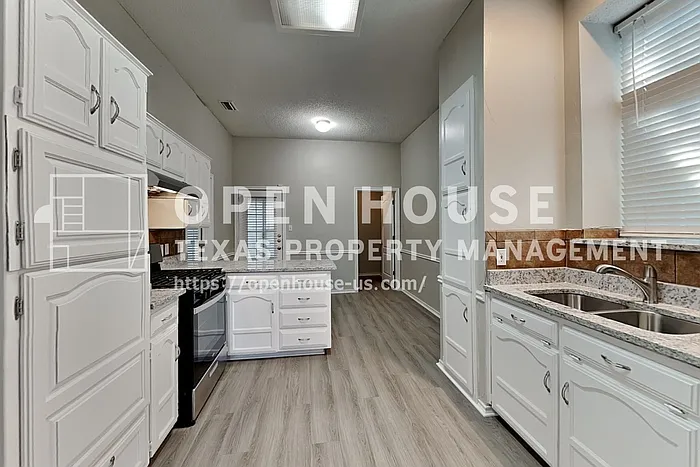 6621 Sunny Hill Dr — Photo 7