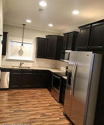 5th image of 3709 Nantucket Rd #B